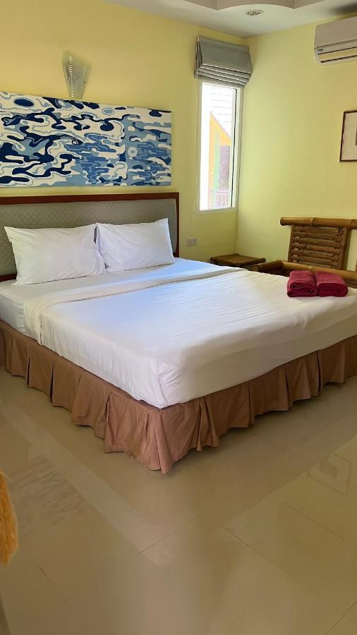 Kata Villa Merit Hill Bungalows Karon Bagian luar foto