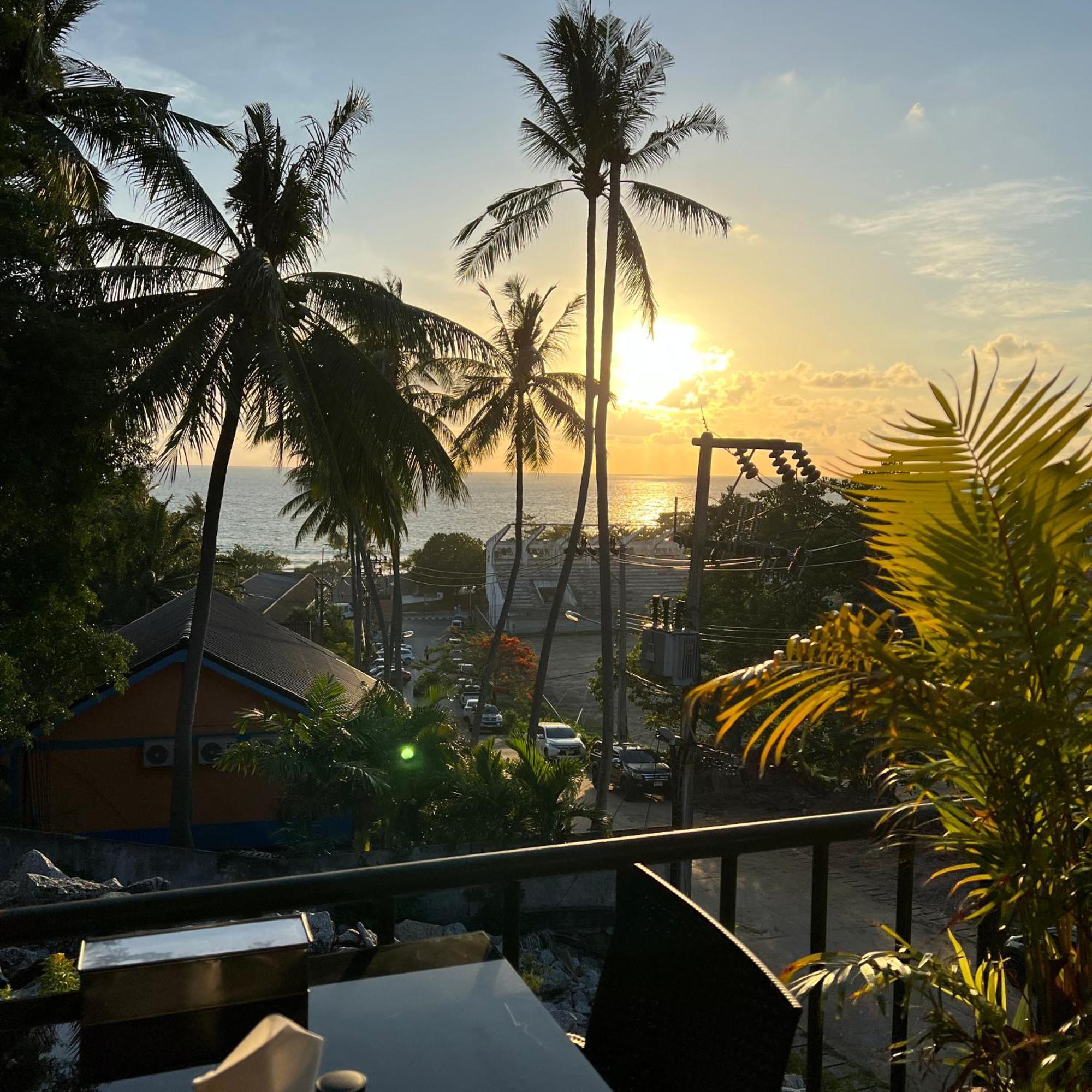Kata Villa Merit Hill Bungalows Karon Bagian luar foto