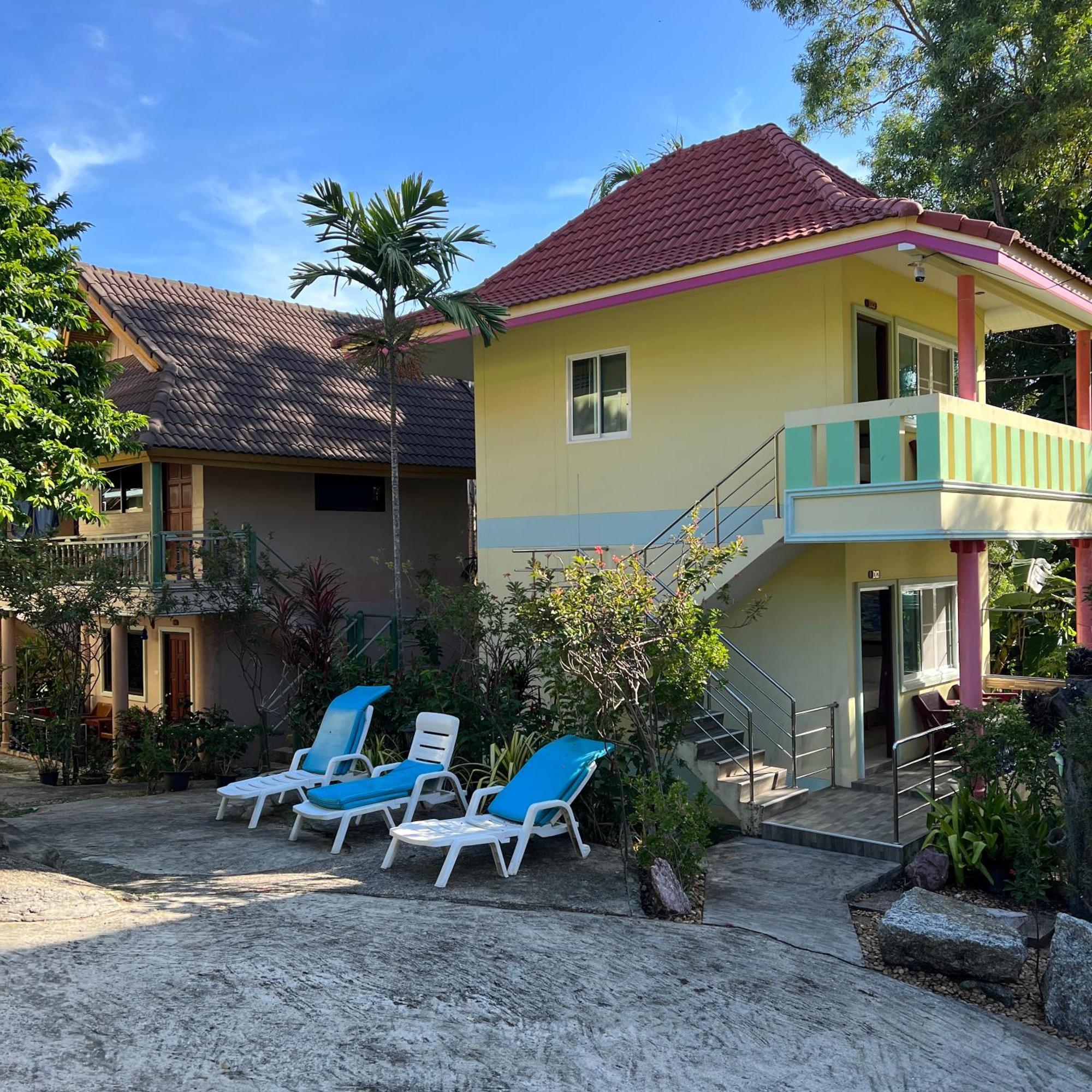 Kata Villa Merit Hill Bungalows Karon Bagian luar foto