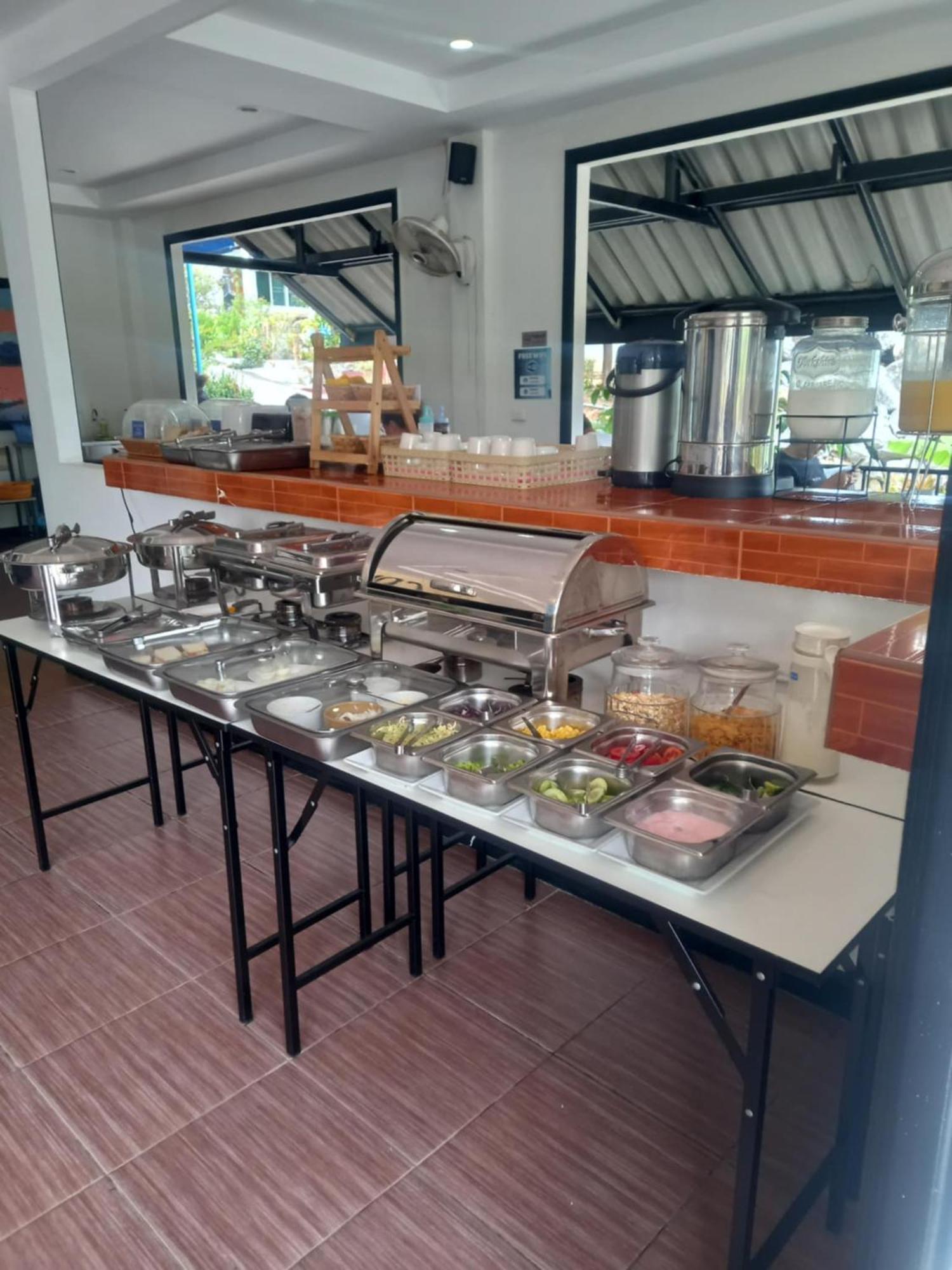 Kata Villa Merit Hill Bungalows Karon Bagian luar foto